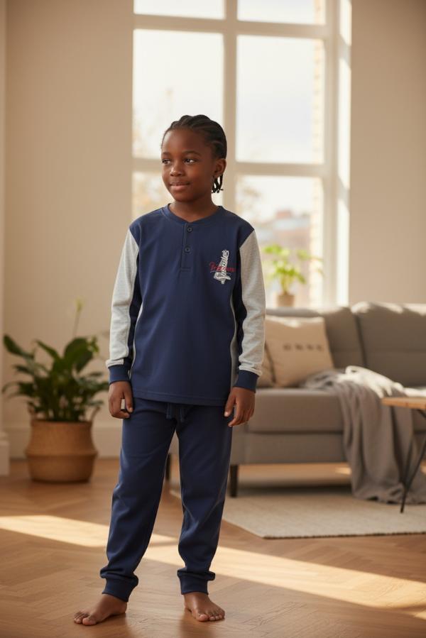 Ανδρική Εφηβική Πιτζάμα – Άνεση & Στυλ για Τους Νέους